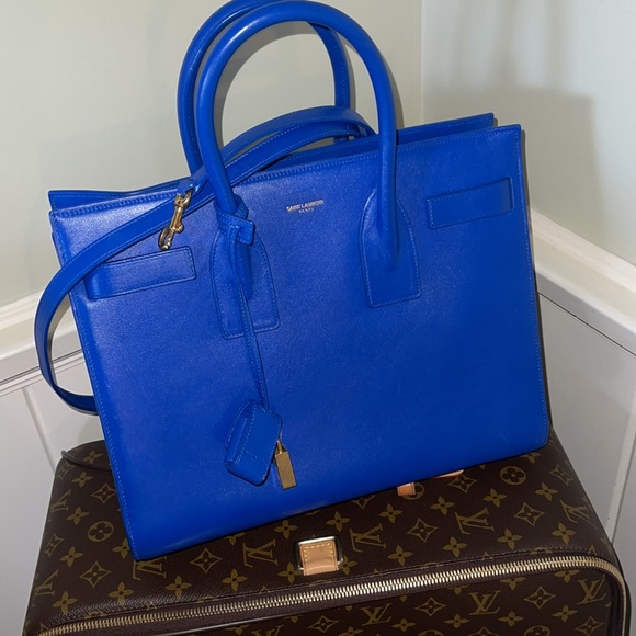 Saint Laurent Paris SAC DE JOUR MEDIUM Blue Italy Leather Strap - Picture 1 of 12